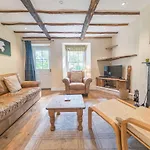 2 Dixon Ground * Coniston