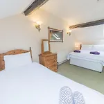 2 Dixon Ground Coniston